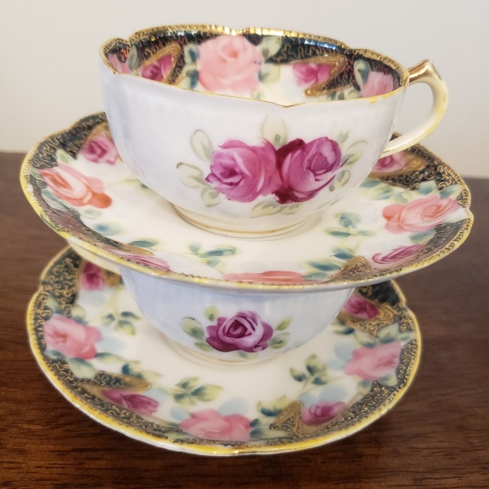 Vintage Teacups with Saucers Black & Gold Detail Pink Flowers - Picture 7 of 14